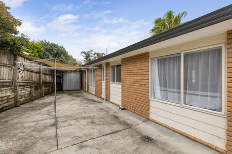 Photo of property in 3 Bernina Place, Weymouth, Auckland, 2103