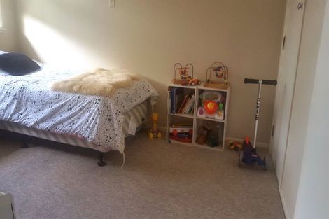 Photo of property in 3/2 Saltburn Road, Milford, Auckland, 0620