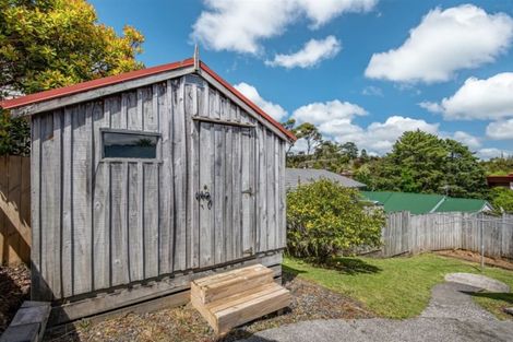 Photo of property in 4 Charnley Grove, Glenfield, Auckland, 0629