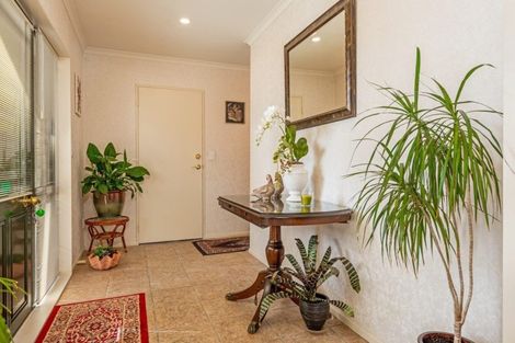 Photo of property in 7 Strachan Way, Highbury, Palmerston North, 4412