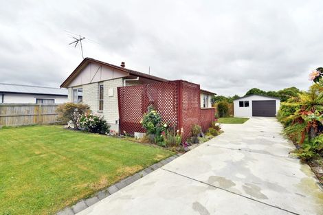 Photo of property in 31 Denniston Crescent, Redwood, Christchurch, 8051