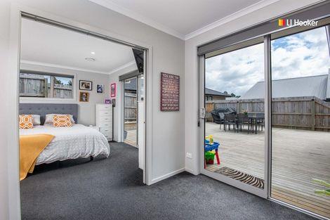 Photo of property in 82 Severn Street, Green Island, Dunedin, 9018