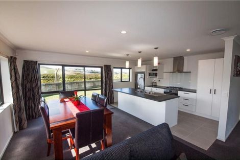 Photo of property in 212 Mark Avenue, Grenada Village, Wellington, 6037