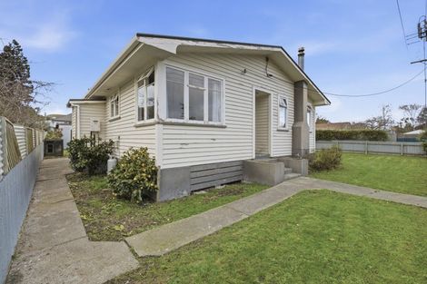 Photo of property in 4 Station Road, Hunterville, 4730