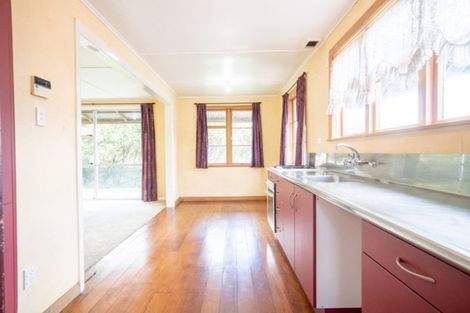 Photo of property in 128 Roberts Line, Kelvin Grove, Palmerston North, 4414