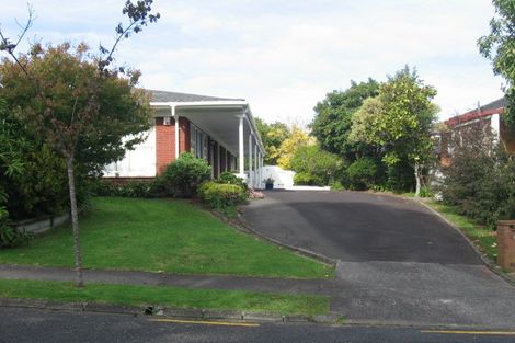 Photo of property in 24 The Crest, Sunnyhills, Auckland, 2010