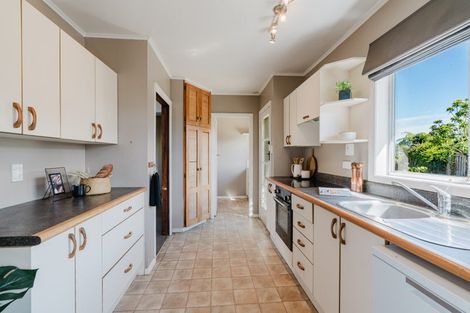 Photo of property in 83 Bruce Avenue, Glenview, Hamilton, 3206