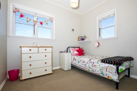 Photo of property in 81 Namata Road, One Tree Hill, Auckland, 1061
