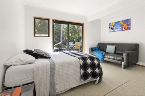 Photo of property in 24a Seaview Avenue, Northcote, Auckland, 0627