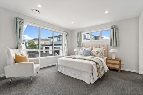 Photo of property in 206b Clovelly Road, Bucklands Beach, Auckland, 2012