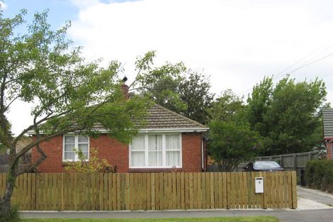 Photo of property in 9 Flay Crescent, Burnside, Christchurch, 8053