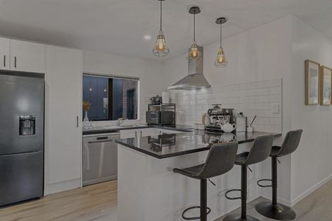 Photo of property in 63 Black Beech Crescent, Takanini, 2110