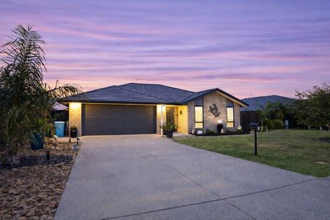 Photo of property in 10 Magnolia Close, Te Kauwhata, 3710