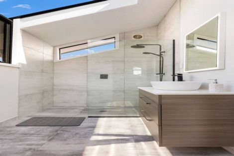 Photo of property in 44 Lynmore Avenue, Lynmore, Rotorua, 3010