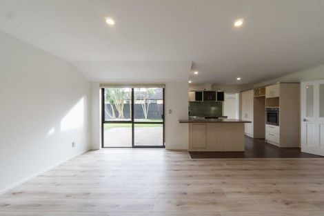 Photo of property in 16 Ravenscourt Place, Huntington, Hamilton, 3210
