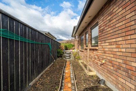 Photo of property in 7 Diamond Grove, Brown Owl, Upper Hutt, 5018