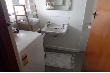 Photo of property in 142 Waimairi Road, Ilam, Christchurch, 8041