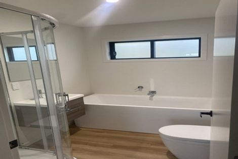 Photo of property in 6c Grays Road, Plimmerton, Porirua, 5026