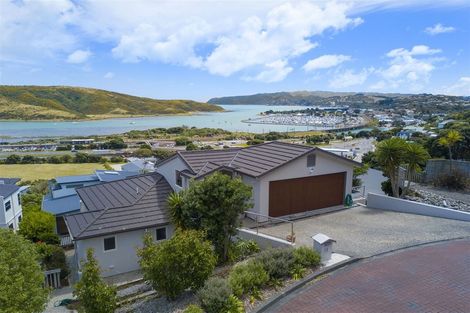 Photo of property in 19 Paremata Drive, Paremata, Porirua, 5024