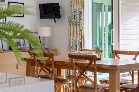 Photo of property in 32a Titoki Road, Waikanae Beach, Waikanae, 5036