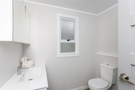 Photo of property in 7 Lyn Street, Lynmouth, New Plymouth, 4310