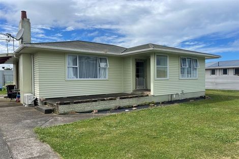 Photo of property in 25 Grey Street, Normanby, Hawera, 4614