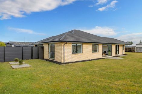 Photo of property in 19 Bethany Road, Rolleston, 7614