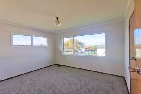 Photo of property in 59 Priestley Drive, Bucklands Beach, Auckland, 2014