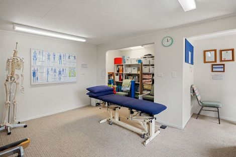 Photo of property in 251 Shakespeare Street, Leamington, Cambridge, 3432