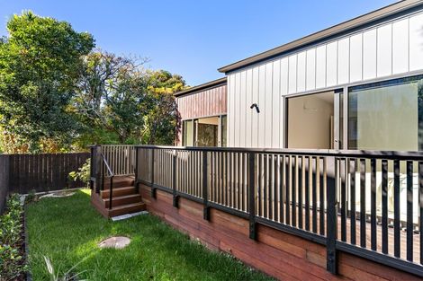Photo of property in 6/30 Kiteroa Terrace, Rothesay Bay, Auckland, 0630