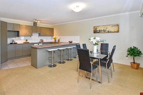Photo of property in 8 Lime Crescent, Papakura, 2110