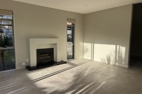 Photo of property in 10 Ballymore Drive, Pinehill, Auckland, 0632