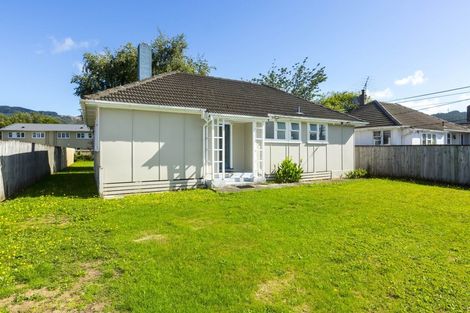 Photo of property in 22 Maher Street, Elderslea, Upper Hutt, 5018