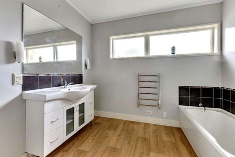 Photo of property in 47 Cameron Street, New Plymouth, 4310