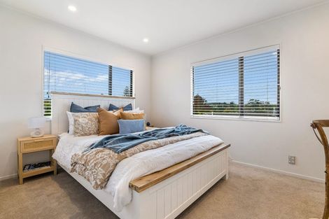 Photo of property in 5 Merlot Heights, Huapai, Kumeu, 0810