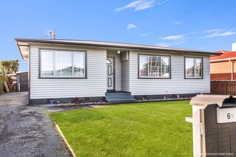 Photo of property in 6 Grenville Street, Levin, 5510