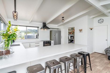 Photo of property in 29 Massey Road, Waipu, 0582