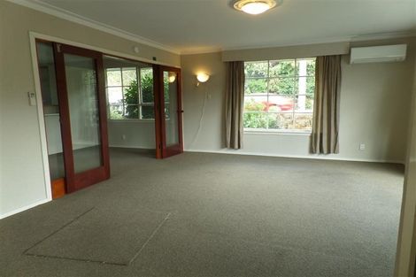 Photo of property in 16 Cashmere Road, Cashmere, Christchurch, 8022