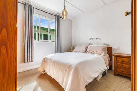 Photo of property in 61a Woodside Road, Massey, Auckland, 0614