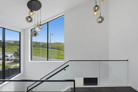 Photo of property in 5 Halcyon Bay Lane, Wainui, 0992