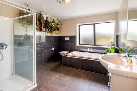Photo of property in 48 Travers Road, Te Kauwhata, 3782