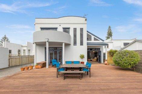 Photo of property in 34 The Esplanade, Westshore, Napier, 4110