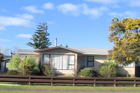 Photo of property in 4 Fuchsia Avenue, Pukete, Hamilton, 3200
