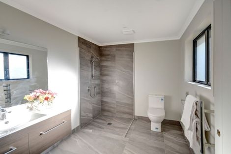 Photo of property in 32 Huntly Road, Outram, 9019