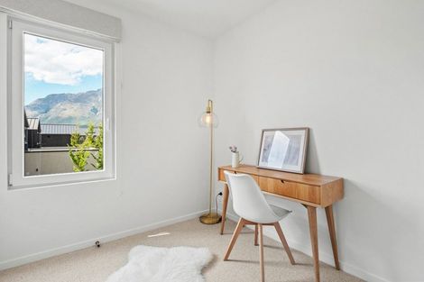 Photo of property in 22 Soudley Court, Jacks Point, Queenstown, 9371