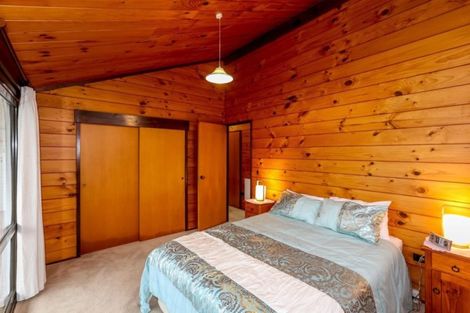 Photo of property in 15 Hickford Place, Okato, 4335