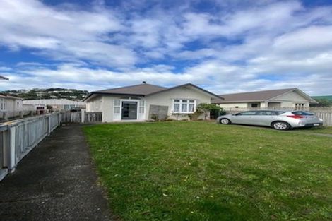 Photo of property in 16 Aparima Avenue, Miramar, Wellington, 6022