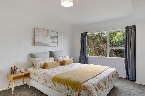 Photo of property in 10 Kahu Road, Paremata, Porirua, 5024