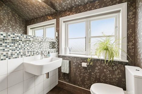 Photo of property in 21 Hindmarsh Street, Johnsonville, Wellington, 6037