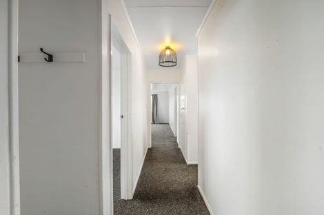 Photo of property in 10 Tainui Street, Castlecliff, Whanganui, 4501